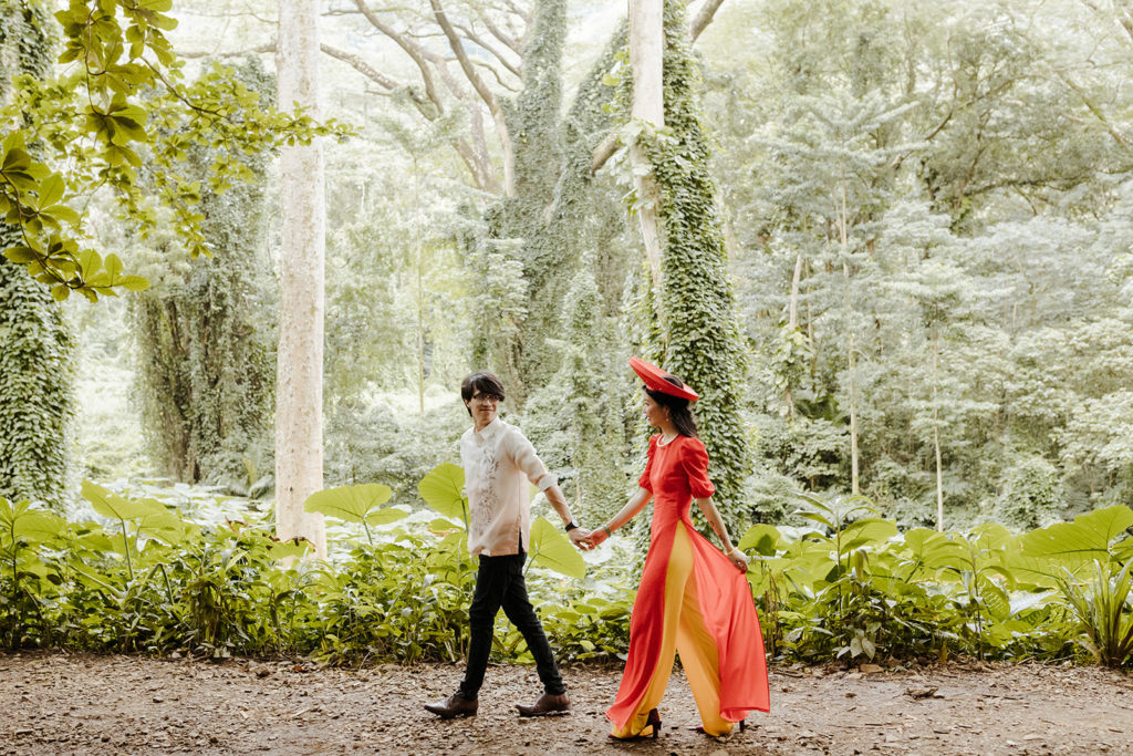 Rachel Christopherson Photography - Oahu elopement, oahu wedding, hawaii elopement, hawaii wedding, waikiki elopement, moana falls elopement, oahu forest elopement, Waimanalo beach wedding, Waimanalo elopement, what to wear for beach elopement, beach wedding, beach elopement, oahu wedding photographer, oahu wedding photography, hawaii wedding photographer, hawaii wedding photography, hawaii elopement photographer, oahu elopement photographer