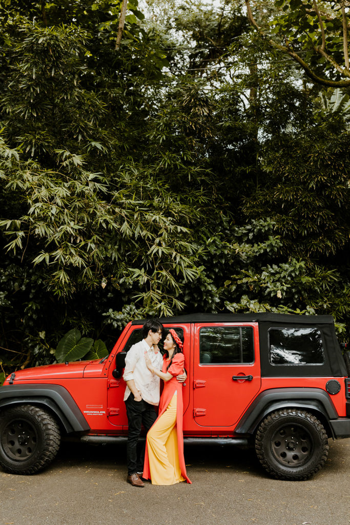 Rachel Christopherson Photography - Oahu elopement, oahu wedding, hawaii elopement, hawaii wedding, waikiki elopement, moana falls elopement, oahu forest elopement, Waimanalo beach wedding, Waimanalo elopement, what to wear for beach elopement, beach wedding, beach elopement, oahu wedding photographer, oahu wedding photography, hawaii wedding photographer, hawaii wedding photography, hawaii elopement photographer, oahu elopement photographer