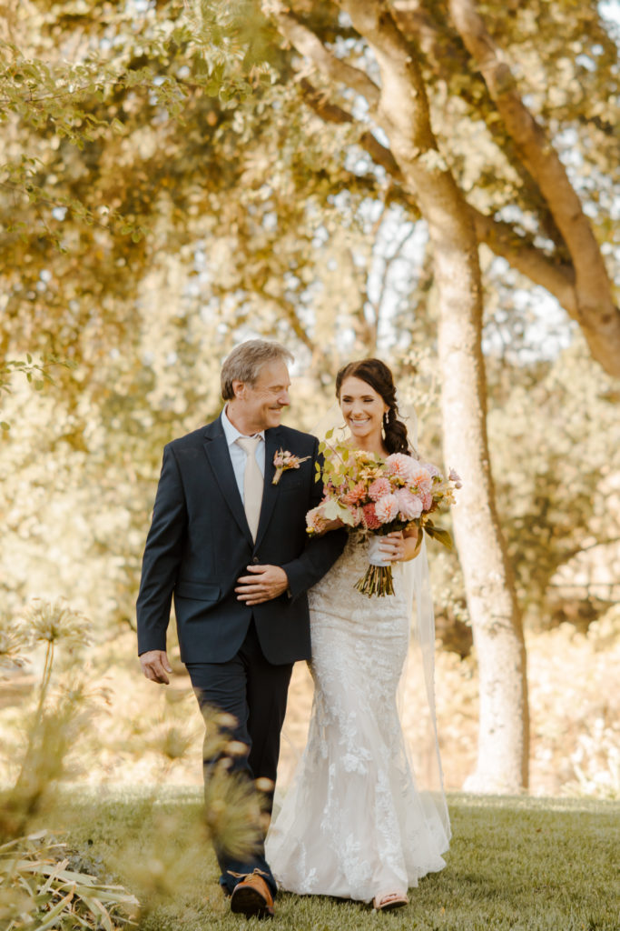 Rachel Christopherson Photography - rustic wedding venue, barn wedding, barn wedding reception, northern california, northern california wedding, northern california wedding photographer, sacramento wedding venues, sacramento wedding, sacramento wedding photographer, sacramento wedding photos, sacramento wedding photography, modern barn wedding, classy barn wedding, elegant barn wedding, wedding ceremony photos