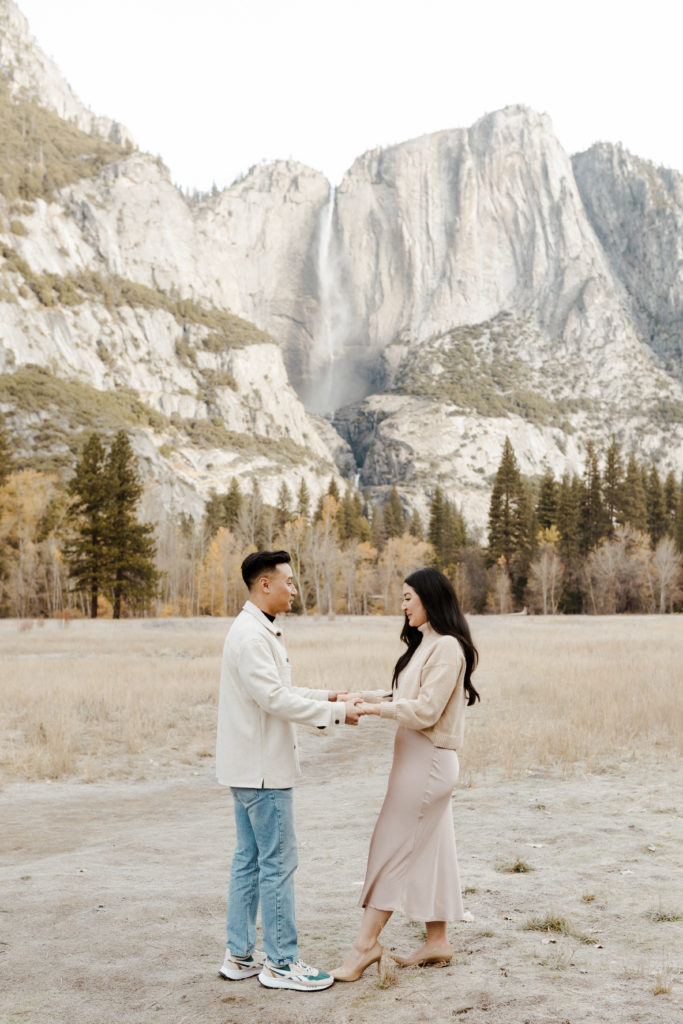 Rachel Christopherson Photography - yosemite falls, yosemite falls engagement photos, yosemite valley, yosemite valley engagement photos, what to wear for engagement photos, neutral engagement outfits, yosemite engagement photographer, , yosemite engagement photography, engagement photographer, engagement photography, engaged couples, yosemite engagement session, yosemite engagement, engagement photo advice, photographer advice, engaged couple advice, engagement session advice, mountain engagement photos, engagement session outfits, engagement photo inspiration, engagement session inspiration