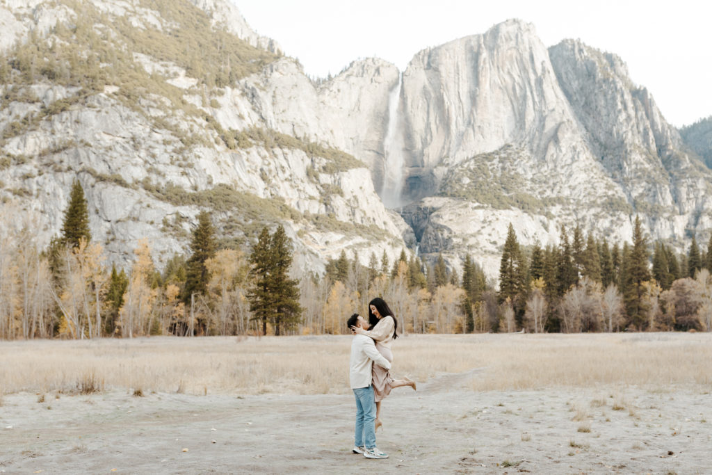 Rachel Christopherson Photography - yosemite falls, yosemite falls engagement photos, yosemite valley, yosemite valley engagement photos, what to wear for engagement photos, neutral engagement outfits, yosemite engagement photographer, , yosemite engagement photography, engagement photographer, engagement photography, engaged couples, yosemite engagement session, yosemite engagement, engagement photo advice, photographer advice, engaged couple advice, engagement session advice, mountain engagement photos, engagement session outfits, engagement photo inspiration, engagement session inspiration