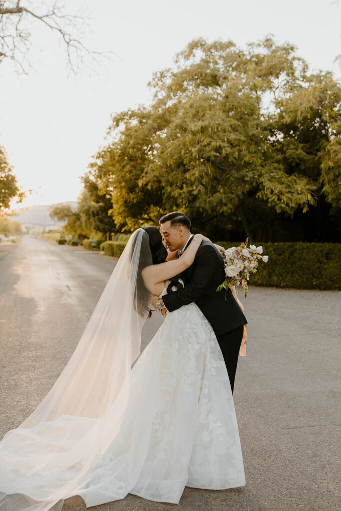 Rachel C Photography - high-end wedding, bride and groom pictures