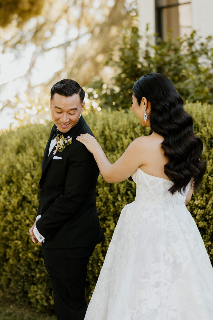 Rachel C Photography - Bride and groom first look, sacramento wedding photographer