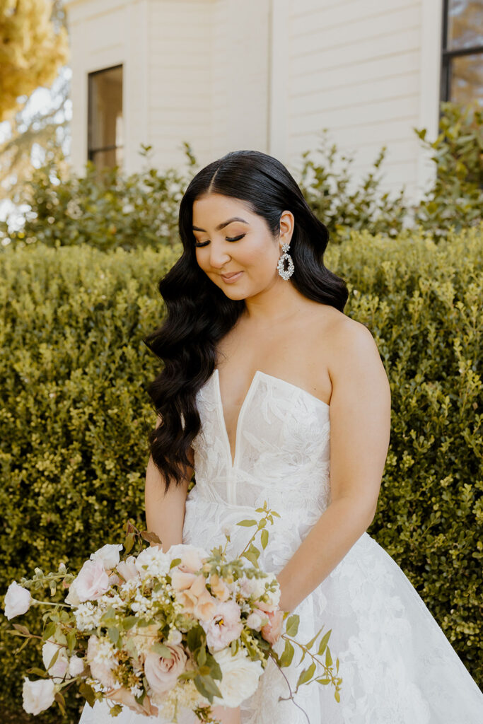 Rachel C Photography - glam bridal hair and makeup, blush pink wedding bridal bouquet