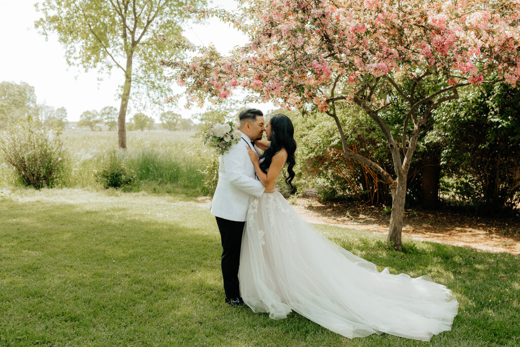 Bride and groom portraits from Sacramento wedding at Le Reve Estate