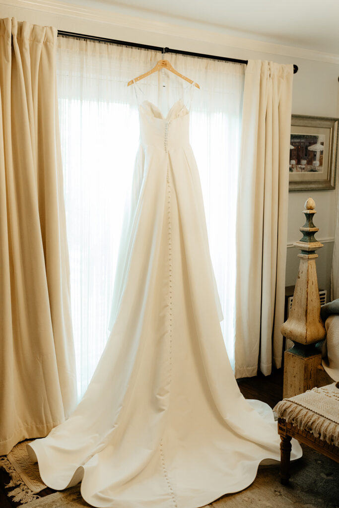 Wedding dress