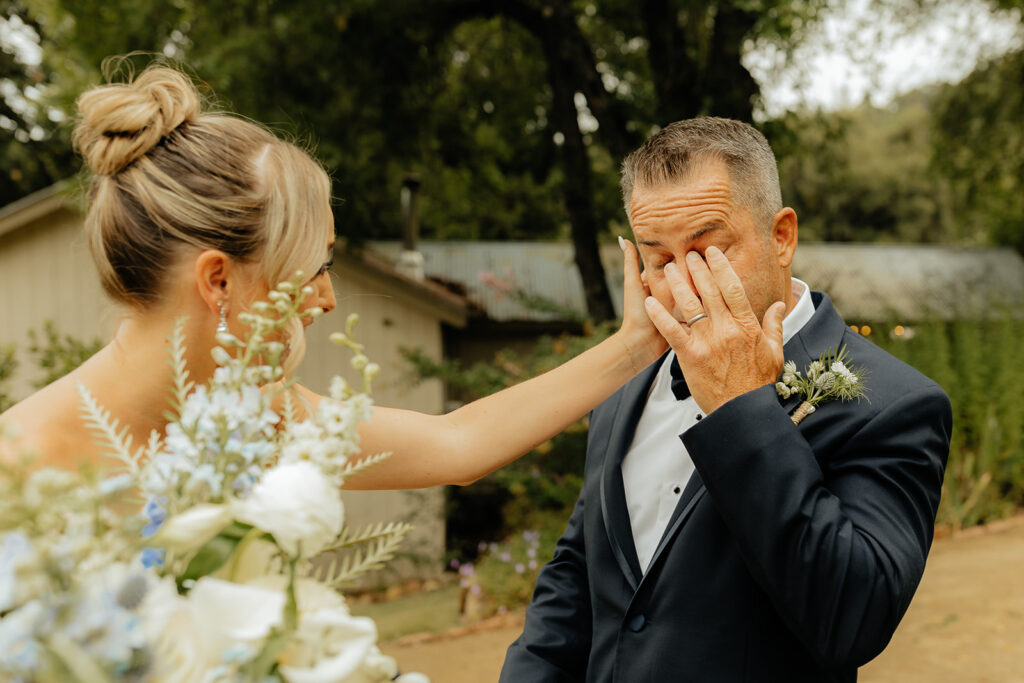 Brides first look with her father