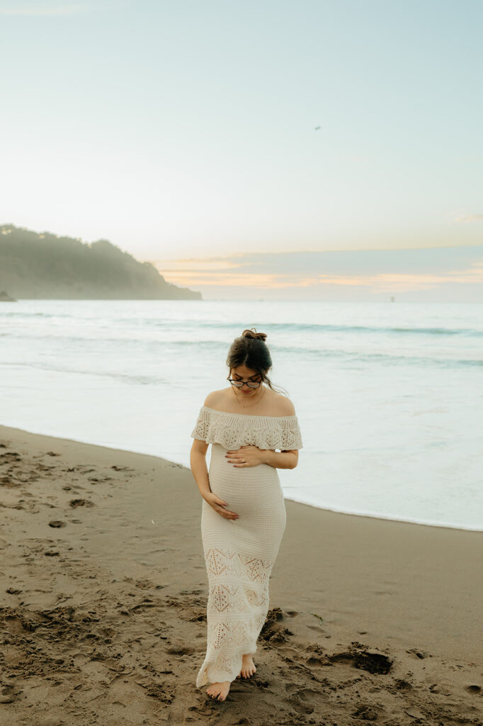 Pregnant mother on the beach