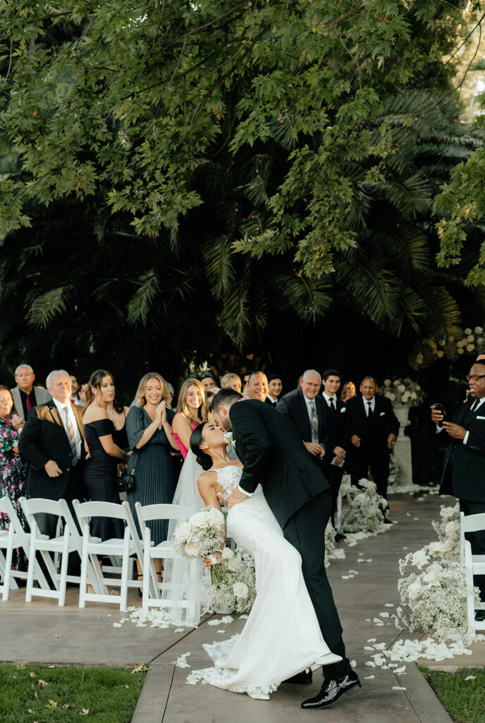 A beautiful outdoor Grand Island Mansion wedding ceremony in Sacramento