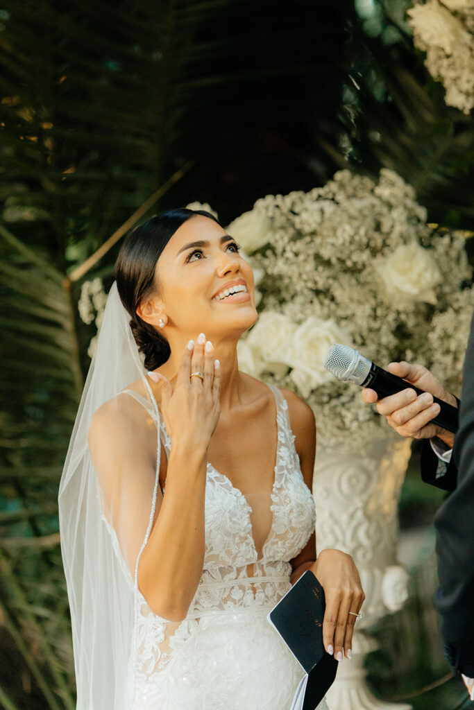 A beautiful outdoor Grand Island Mansion wedding ceremony in Sacramento
