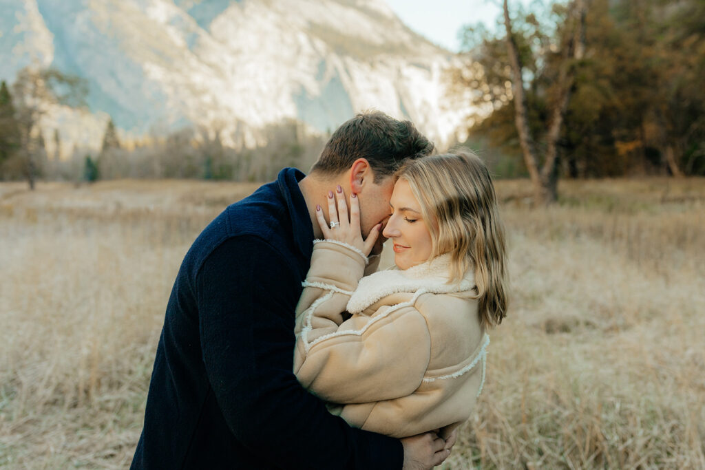 Couples mountain engagement photos in Yosemite National Park
