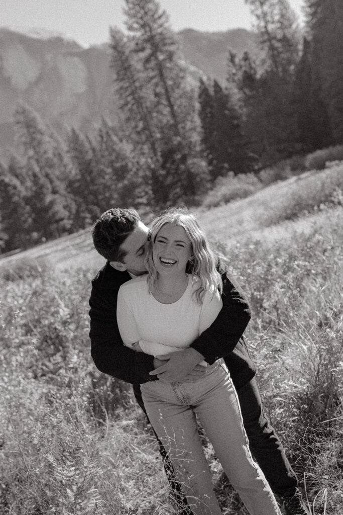 Couples mountain engagement photos in Yosemite National Park