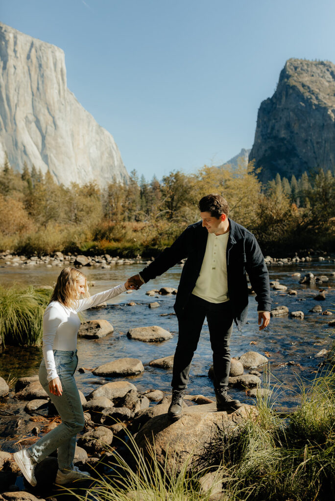 Couples mountain engagement photos in Yosemite National Park