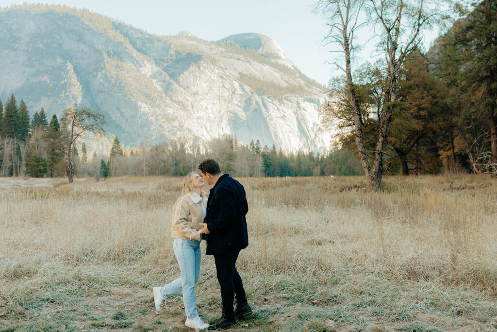 Couples mountain engagement photos in Yosemite National Park