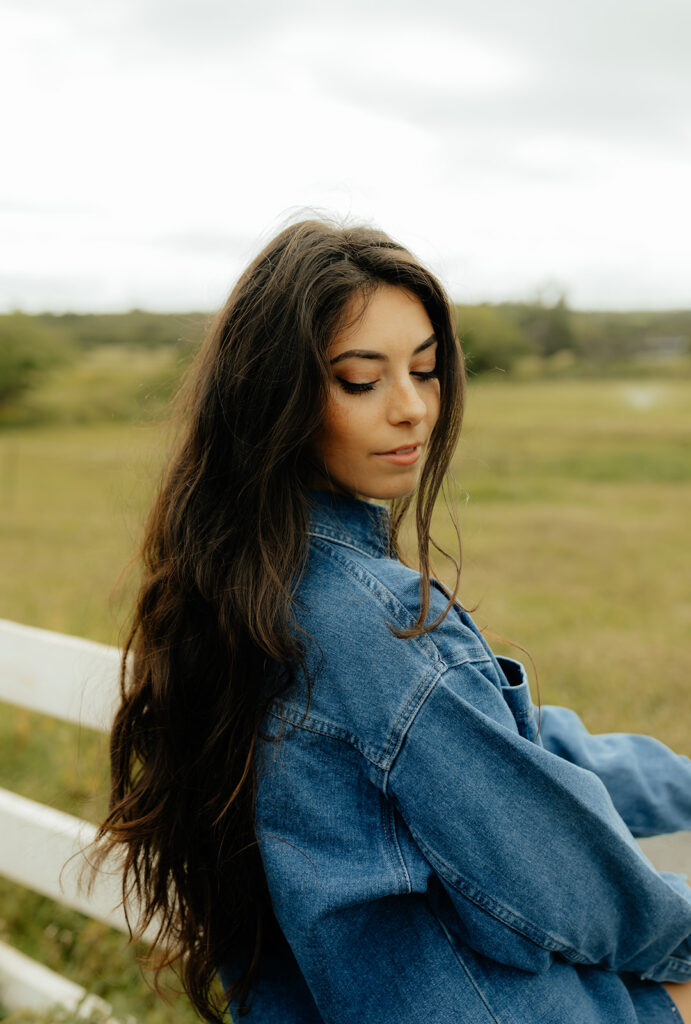 girl at her western themed photoshoot