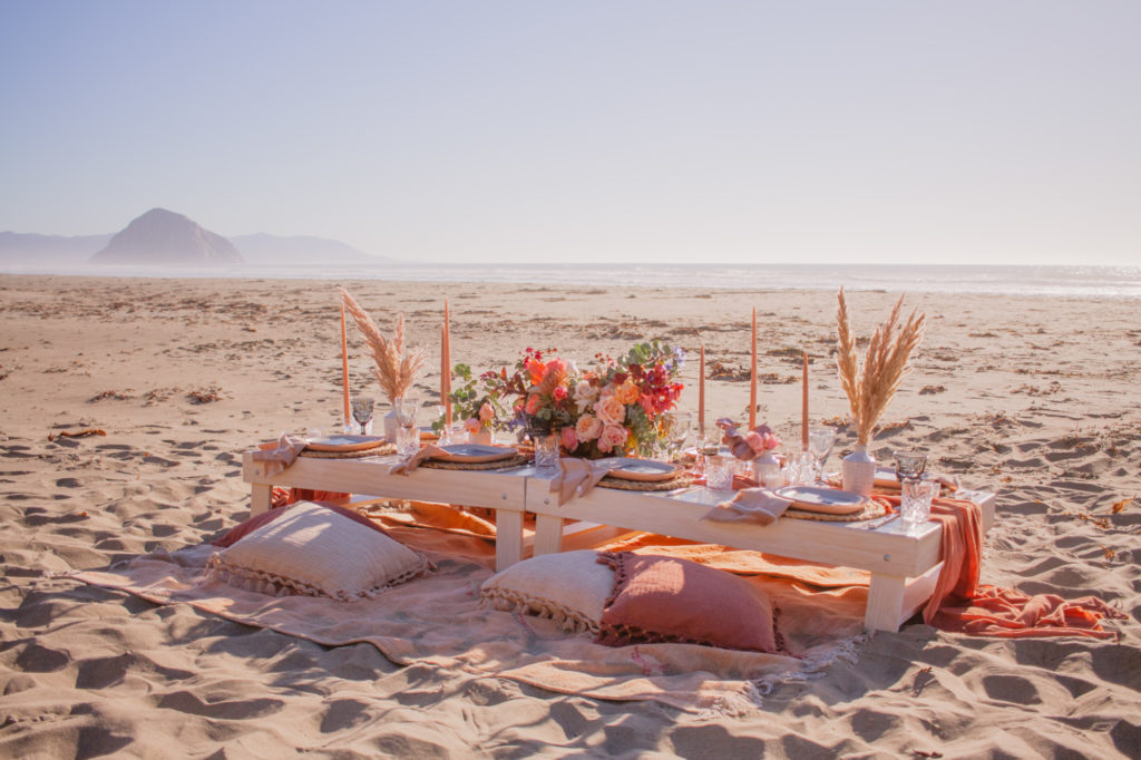 Rachel Christopherson San Luis Obispo Boho Beach Wedding Table Set Up Morro Bay Rock
