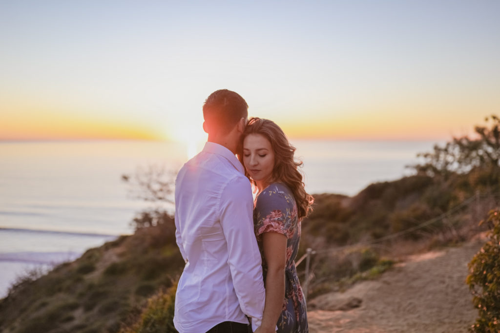 Rachel Christopherson Torrey Pines San Diego Engagement Sunset Ocean Hold Hands Views