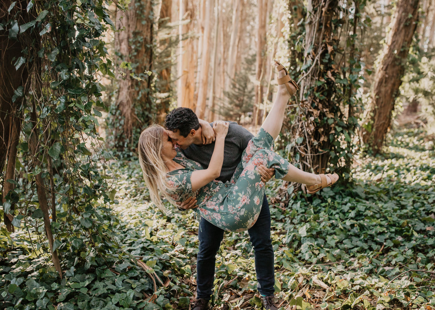 San Francisco Lovers Lane Engagement Session couples posing inspo engagement session outfit Inspo free spirit engagement photos wild and free engagement session bay area bride kiss and dip engagement pose Rachel christopherson Photography