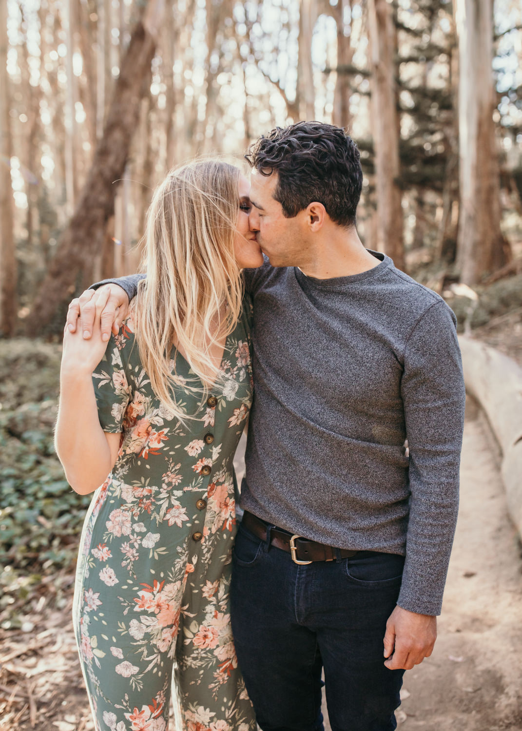 San Francisco Lovers Lane Engagement Session couples posing inspo engagement session outfit Inspo free spirit engagement photos wild and free engagement session bay area bride couples kiss Rachel christopherson Photography