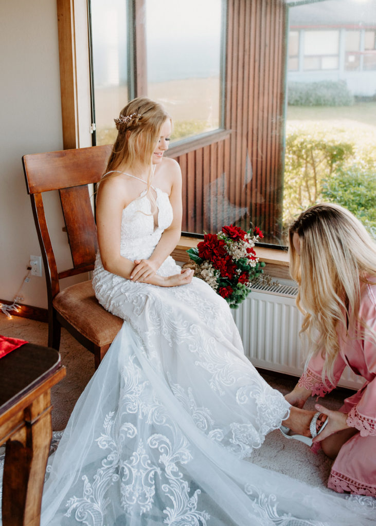bride getting ready, christmas elopement, best places to elope in california, norcal elopement, northern california elopement, elopement inspo, california coast elopement, Rachel Christopherson Photography