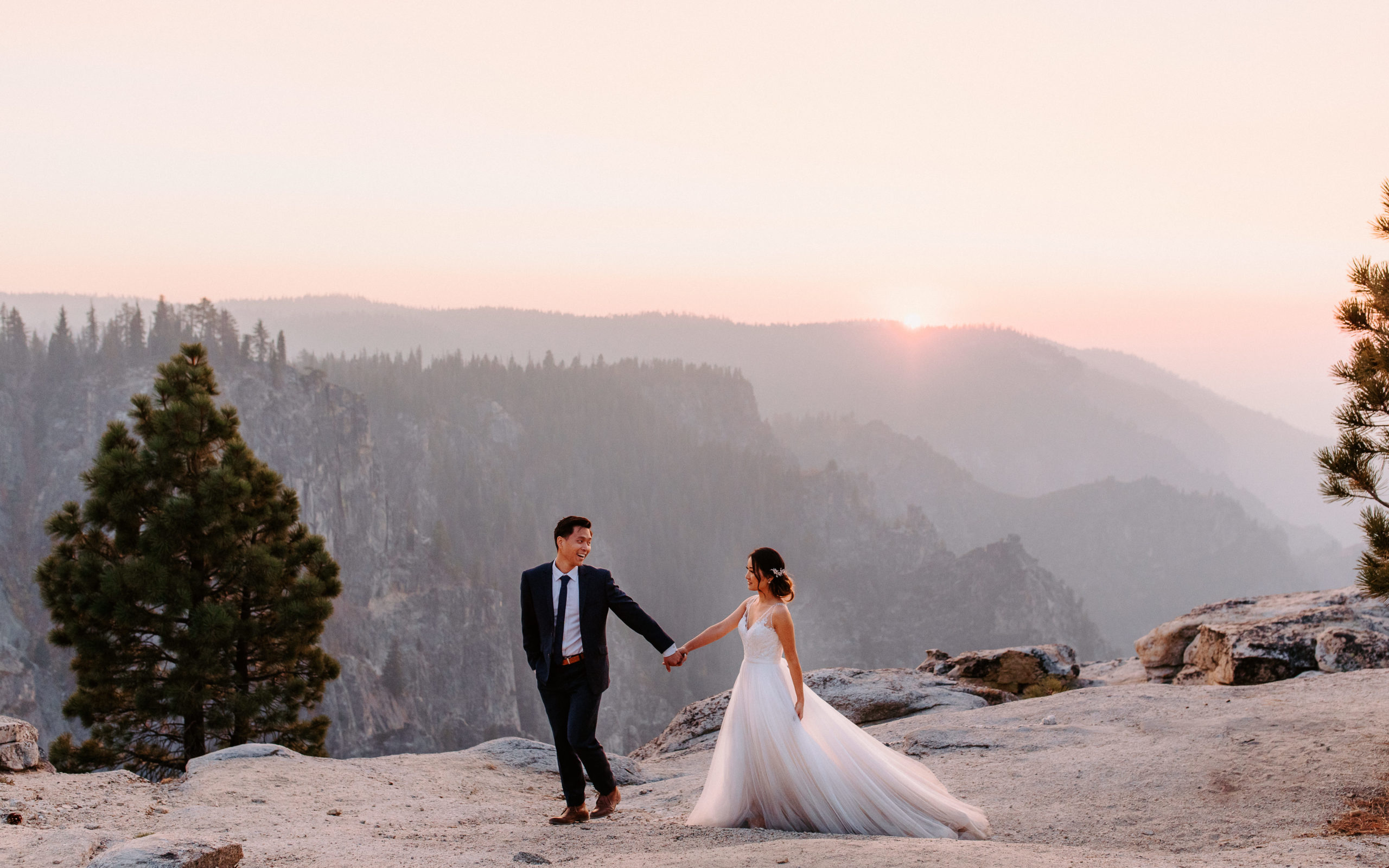 groom and bride looking at sunset, Taft Point elopement, Yosemite Elopement, Glacier Point Elopement, best places to elope in california, northern california elopement, Rachel Christopherson Photography