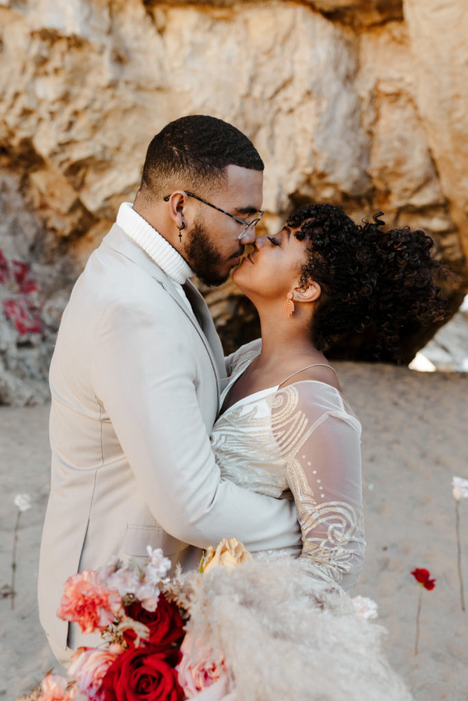 bride and groom kissing in beach cave, Santa cruz wedding, santa cruz elopement, santa cruz wedding photographer, santa cruz elopement photographer, big sur elopement, boho beach bride, california boho elopement, best places to elope in California, California elopement, California beach elopement, boho bride inspo, Rachel Christopherson Photography