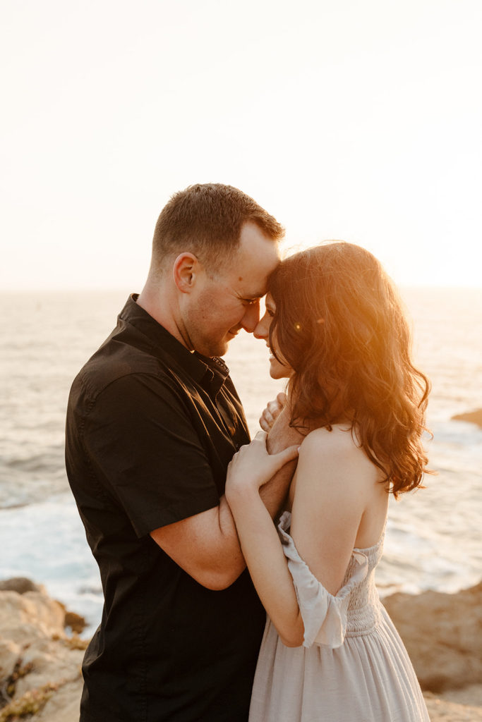 Fort Bragg-Mendocino-Northern CA-Nor Cal-engagement photos-coastal cliffs-ocean engagement photos-what to wear for engagement photos-golden hour-cliffside engagement photos