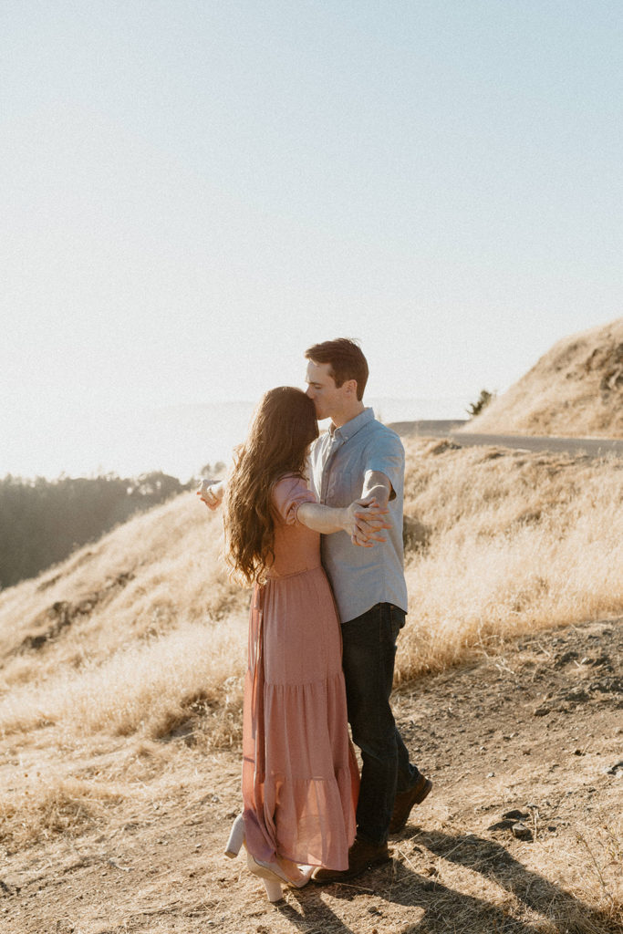 Rachel Christopherson Photography-Engagement Photographer-Mt. Tam engagement photos-muir woods engagement photos-bay area engagement photos-San francisco engagement-nor cal engagement-what to wear for engagement-Golden Hour-Sun Flares