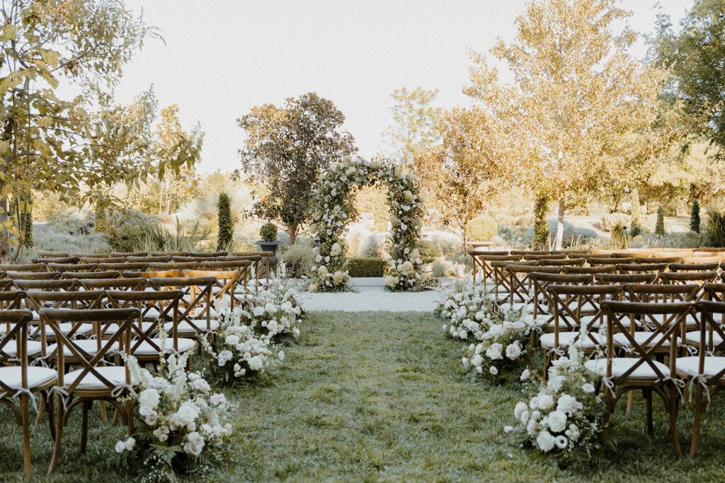 Rachel C Photography - park winter wedding venue, wedding ceremony decor ideas, blush pink wedding florals