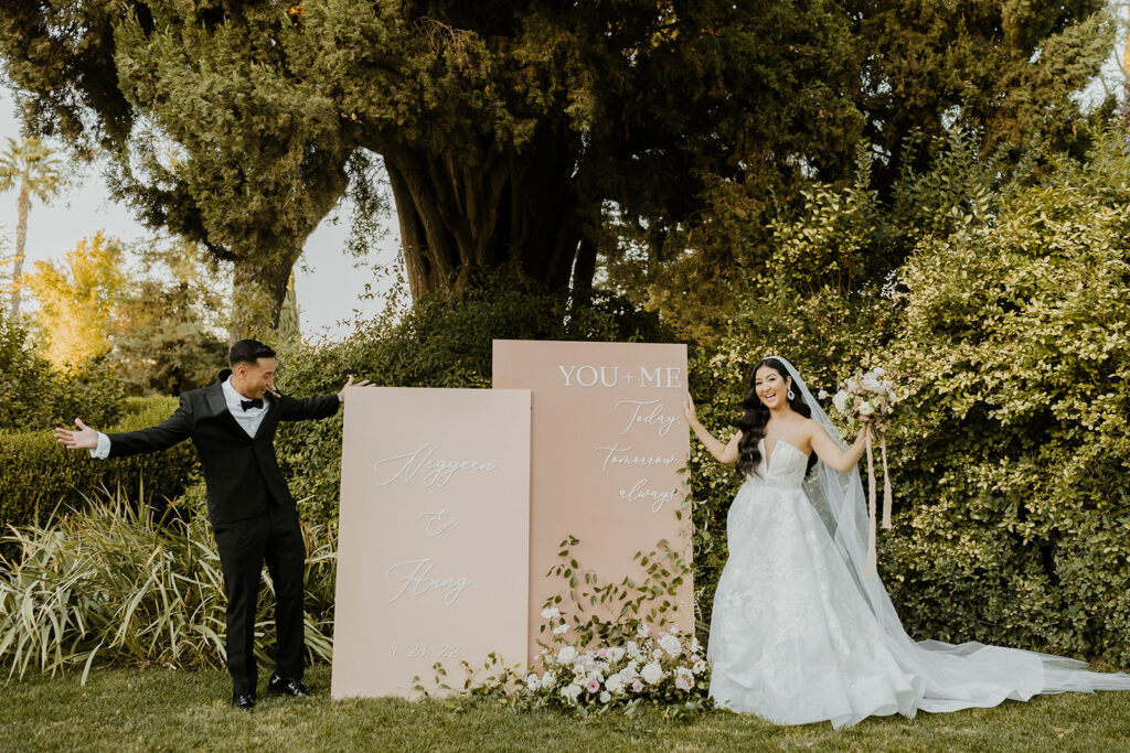 Rachel C Photography - Blush pink wedding sign, wedding details