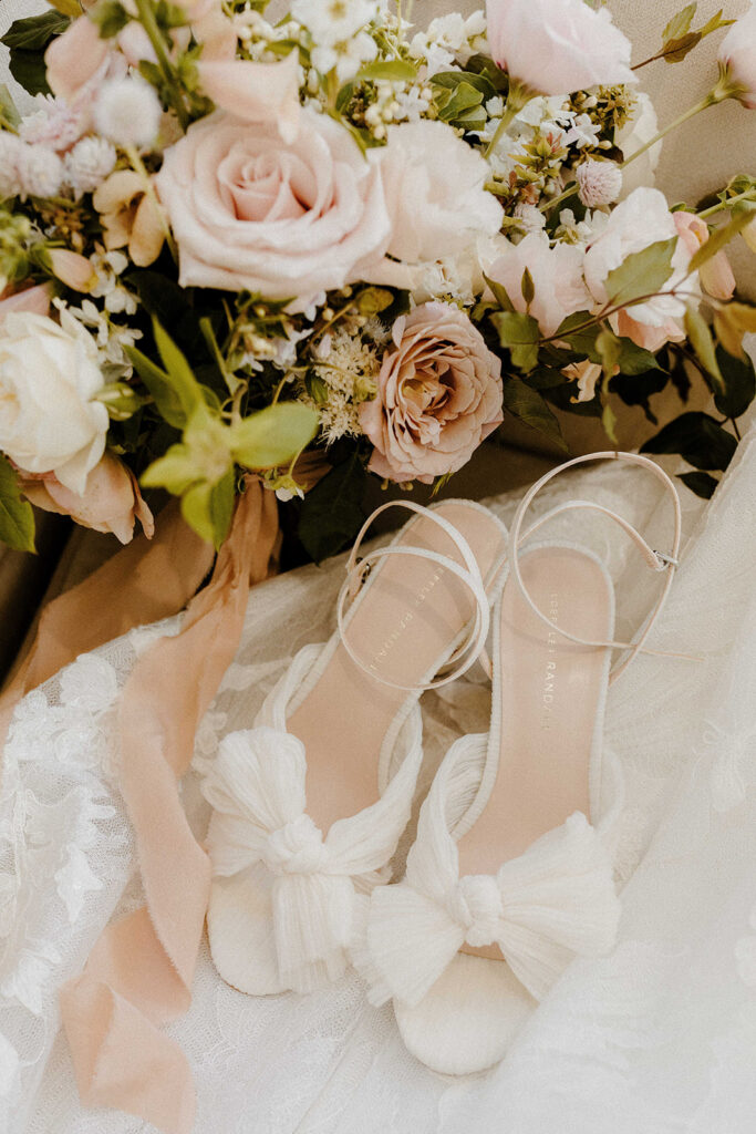 Rachel C Photography - Bridal look details, bridal style