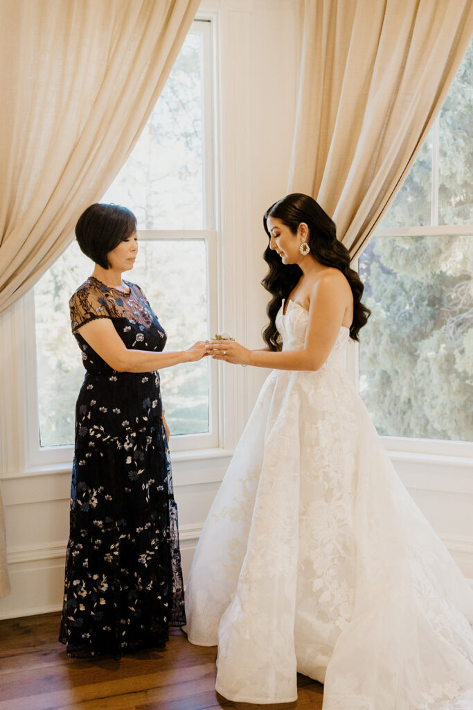 Rachel C Photography - Bride getting ready with mother, bridal look