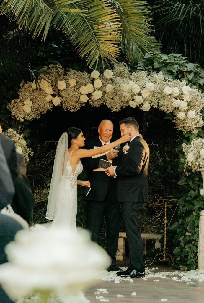 A beautiful outdoor Grand Island Mansion wedding ceremony in Sacramento