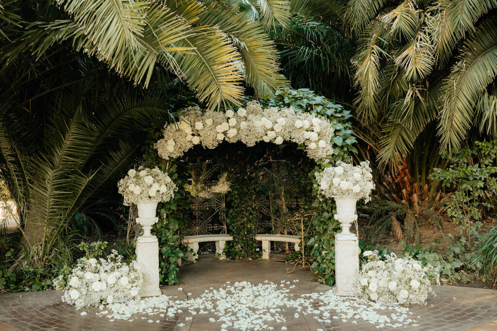 A beautiful outdoor Grand Island Mansion wedding ceremony in Sacramento