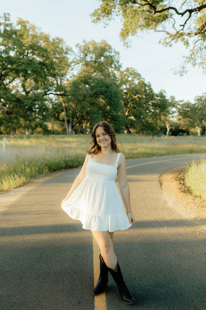 grad pictures with a white dress