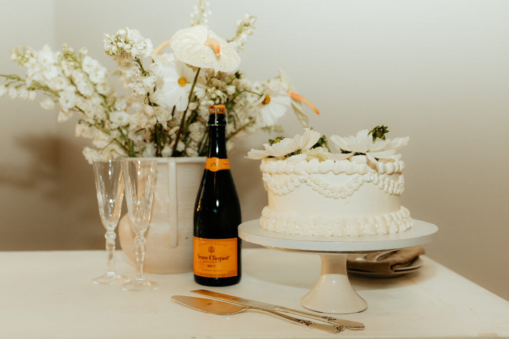 stunning ethereal intimate wedding cake