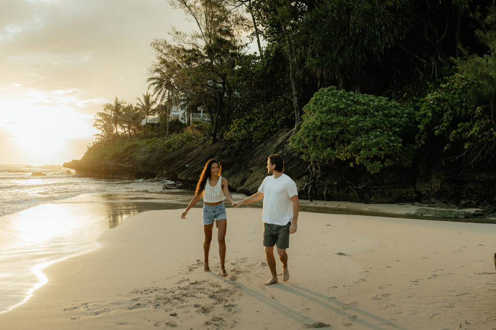 Fun and Casual couple Session in hawaii