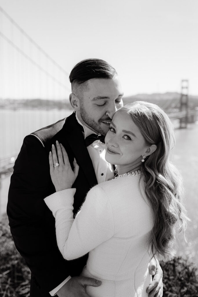 Elopement Couple at San Francisco Golden Gate bridge